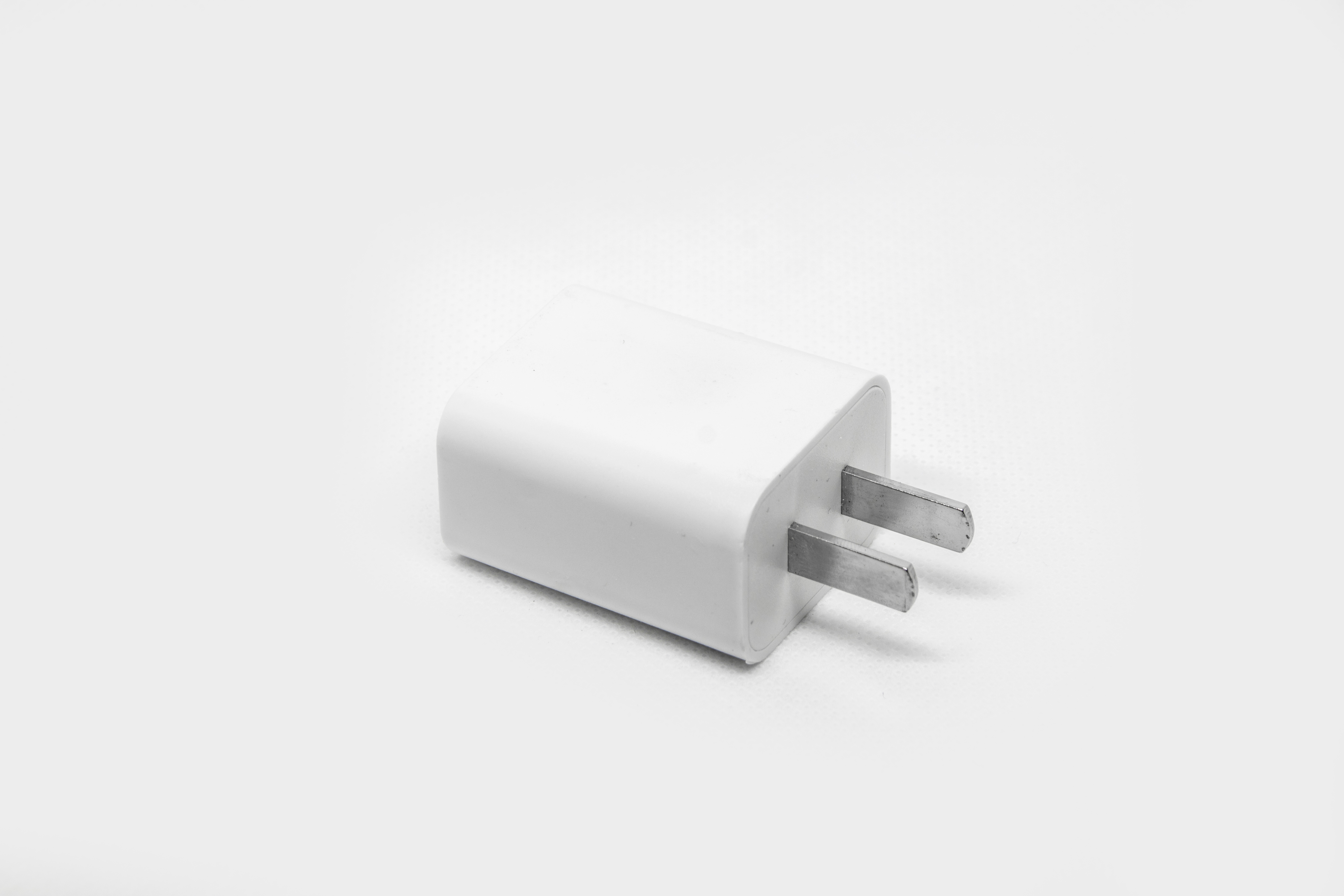EU certified mobile phone charger